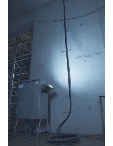 Foco de trabajo LED a batería Multi...