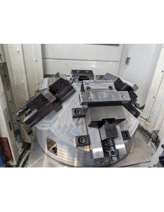 PIRÁMIDE CON 4 MORDAZAS