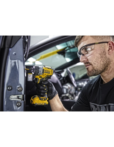 DCF601D2-QW Atornillador sin...