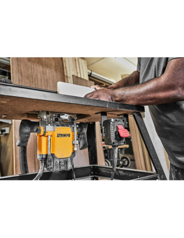 DWE627KT-QS - Fresadora 2.300W...