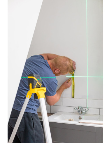 Nivel láser en cruz - VERDE. Pilas...