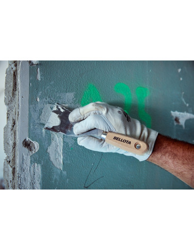 Espátula de acero con mango de madera...