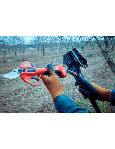 Pértiga extensible hasta 2,2m...