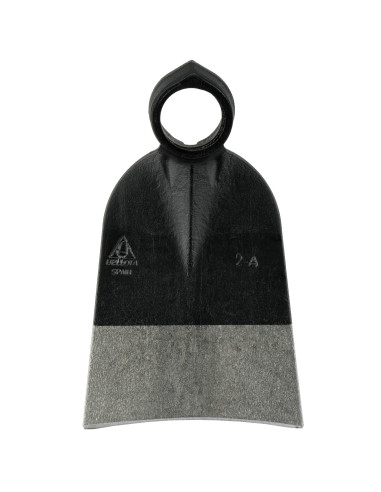 Azada forjada para remover la tierra,...