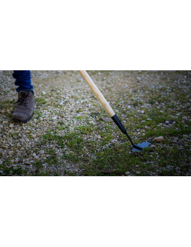 Azada quita hierbas de 18cm de ancho...