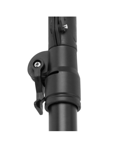 Pértiga extensible hasta 2,2m...