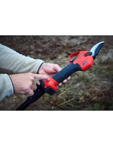 Pértiga extensible hasta 2,2m...