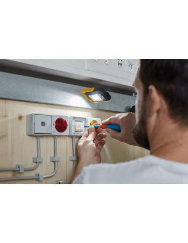 Linterna de trabajo a pilas HL DB43...