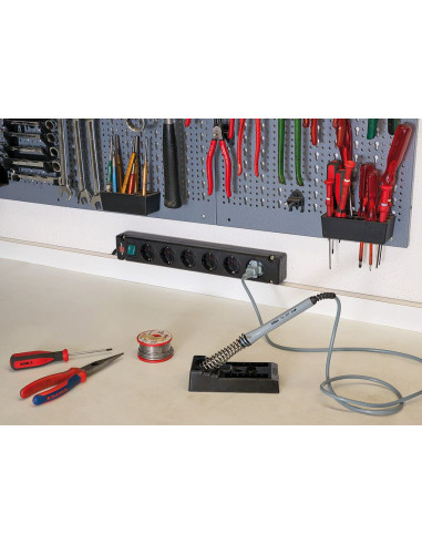 Base de tomas múltiples Bremounta...