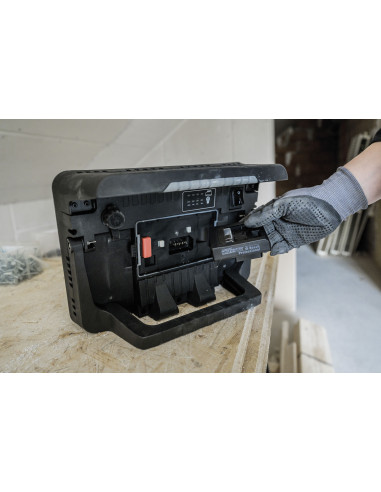 Foco de trabajo LED a batería Multi...