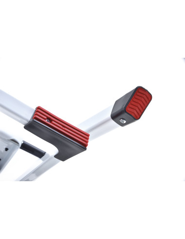 Mini escalera de acero con estribo...