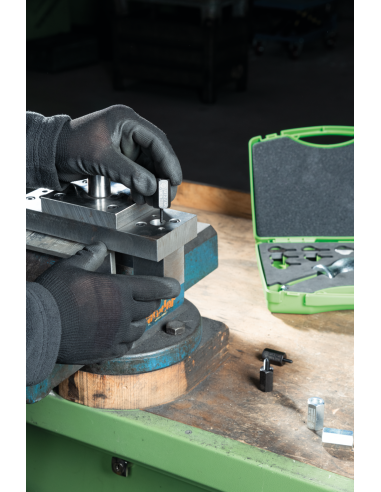 Juego con martillo deslizante para...