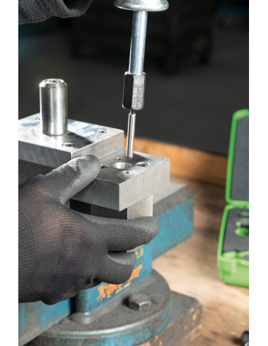 Juego con martillo deslizante para...