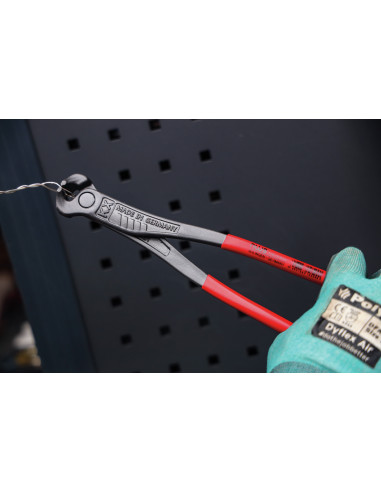 Tenaza rusa modelo KX con mangos...