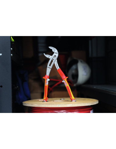 Tenaza abertura multiple de canal...