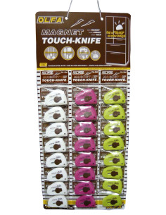 Display de 24 mini cúters...