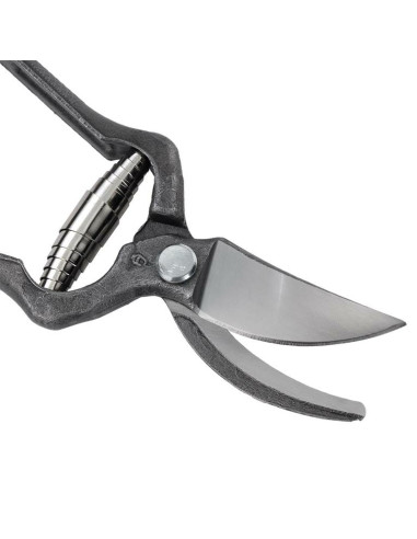 Tijera forjada, de una mano,...