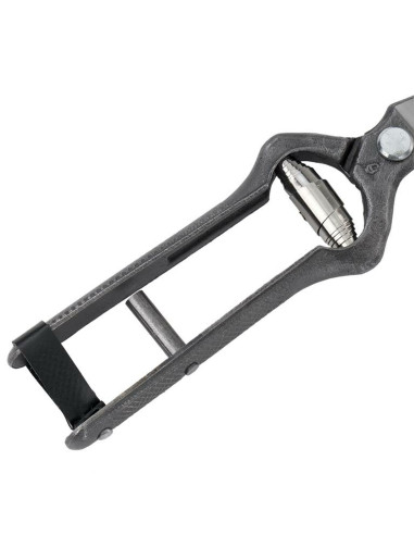 Tijera forjada, de una mano,...