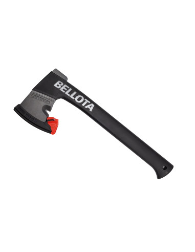 Hacha forjada y sobre-inyectada...