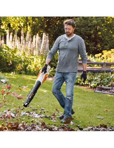 SOPLADOR DE MANO A BATERÍA STIHL BGA 57