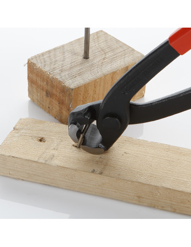 Tenaza Rusa Con Mangos Revestidos De...