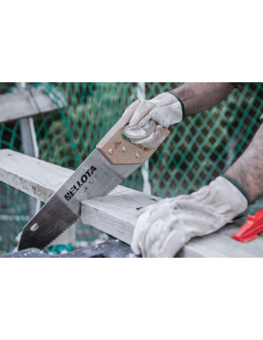 Serrucho carpintero con mango de...