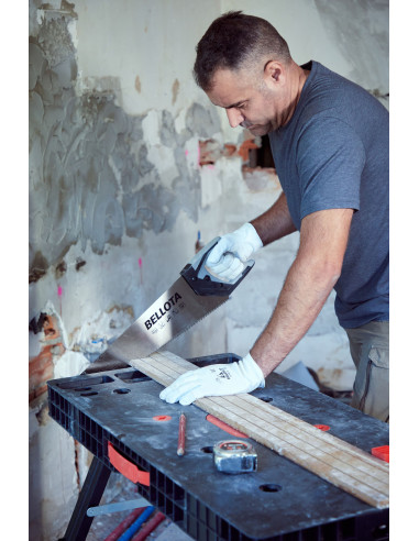 Serrucho carpintero con mango...