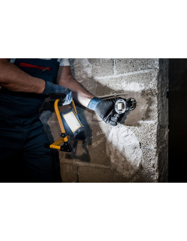 Foco LED portátil con batería...