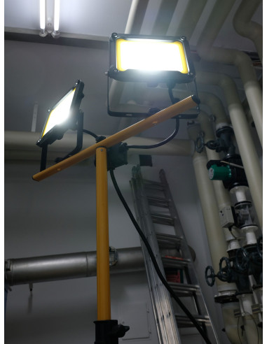 Foco LED JARO doble con trípode, IP65...