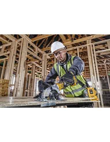 DCS571NT-XJ - Sierra Circular de mano...