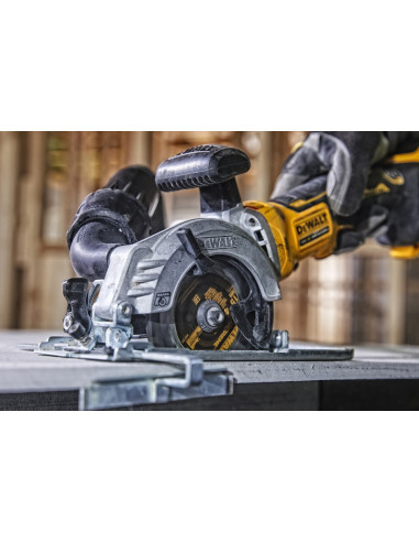 DCS571NT-XJ - Sierra Circular de mano...