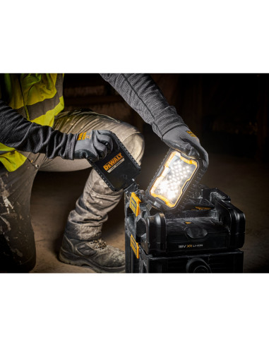 DWST08061-1 - Caja con luz...