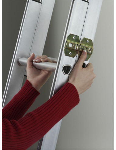 Escalera escamoteable de aluminio...