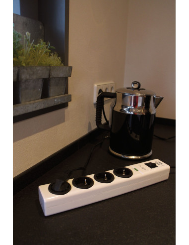 Base de tomas múltiples con...