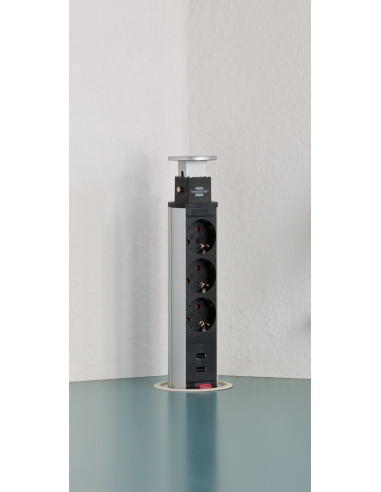 Base de tomas múltiples retráctil...