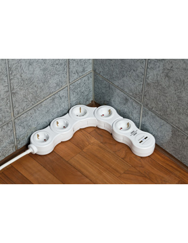 Base de tomas múltiples maniobrable...