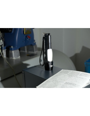 Linterna LED LuxPremium THL 300 de...