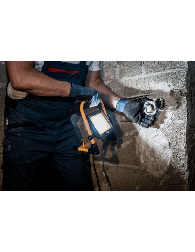 Foco LED portátil JARO con protección...