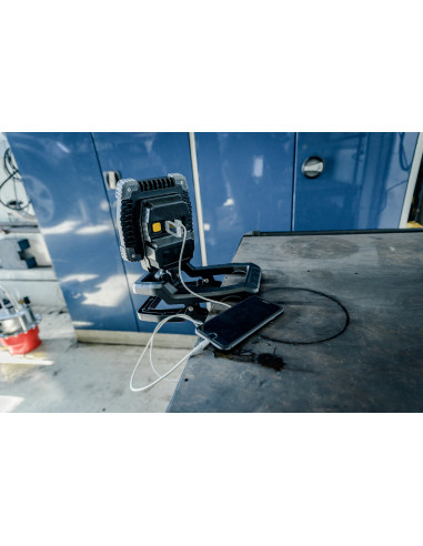 Foco de trabajo LED portátil con...